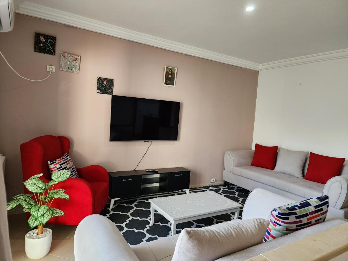 Duplex Bien Equipe Securise Avec Jardin Et Veranda La Marsa Buitenkant foto