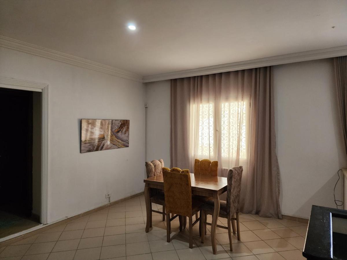 Duplex Bien Equipe Securise Avec Jardin Et Veranda La Marsa Buitenkant foto